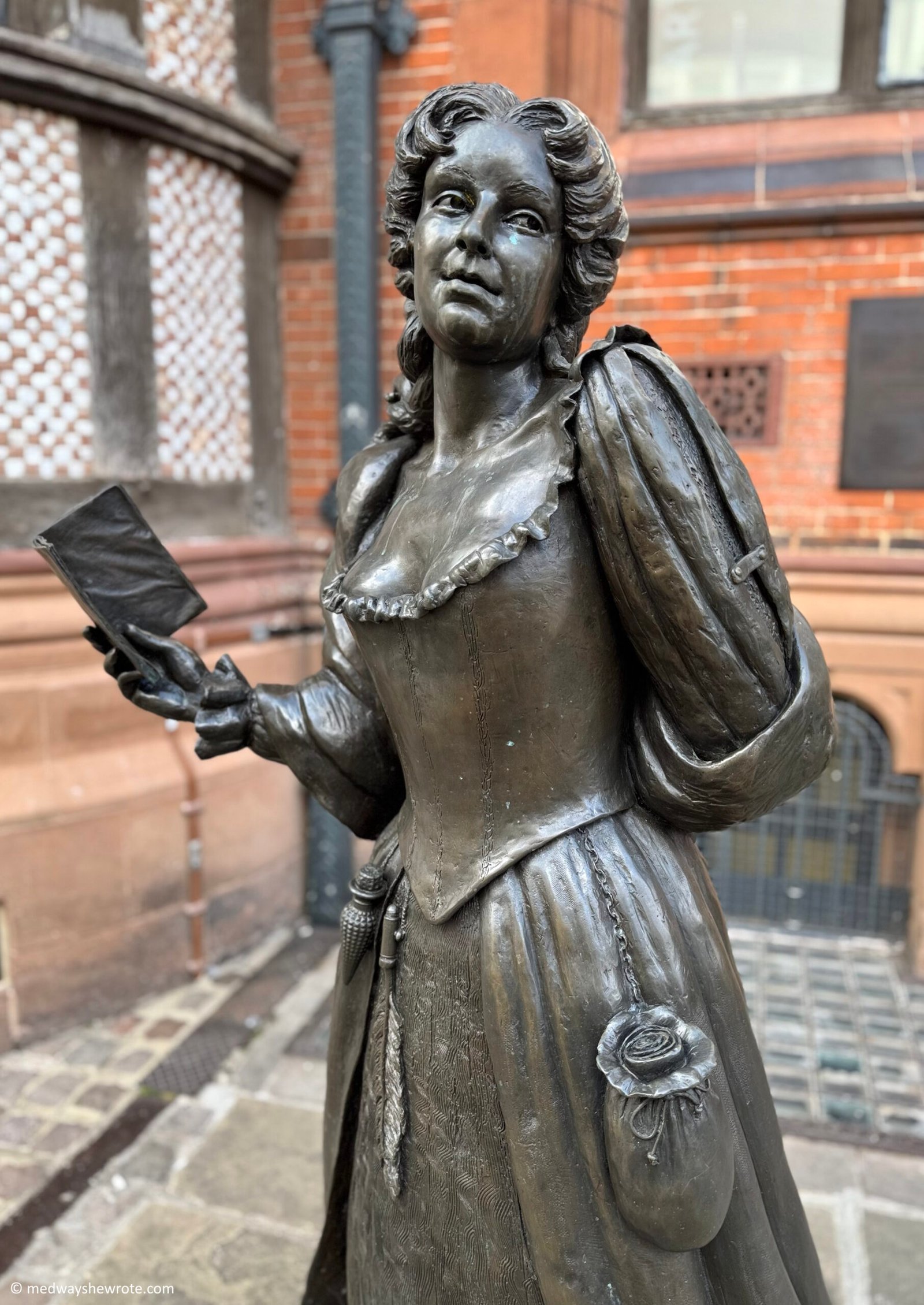 Statue of Aphra Behn by Christine Charlesworth